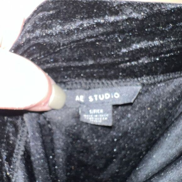 Y2K American Eagle Studio Black Velvet Made in Italy Mini Wrap Skirt Size Small - Picture 3 of 5